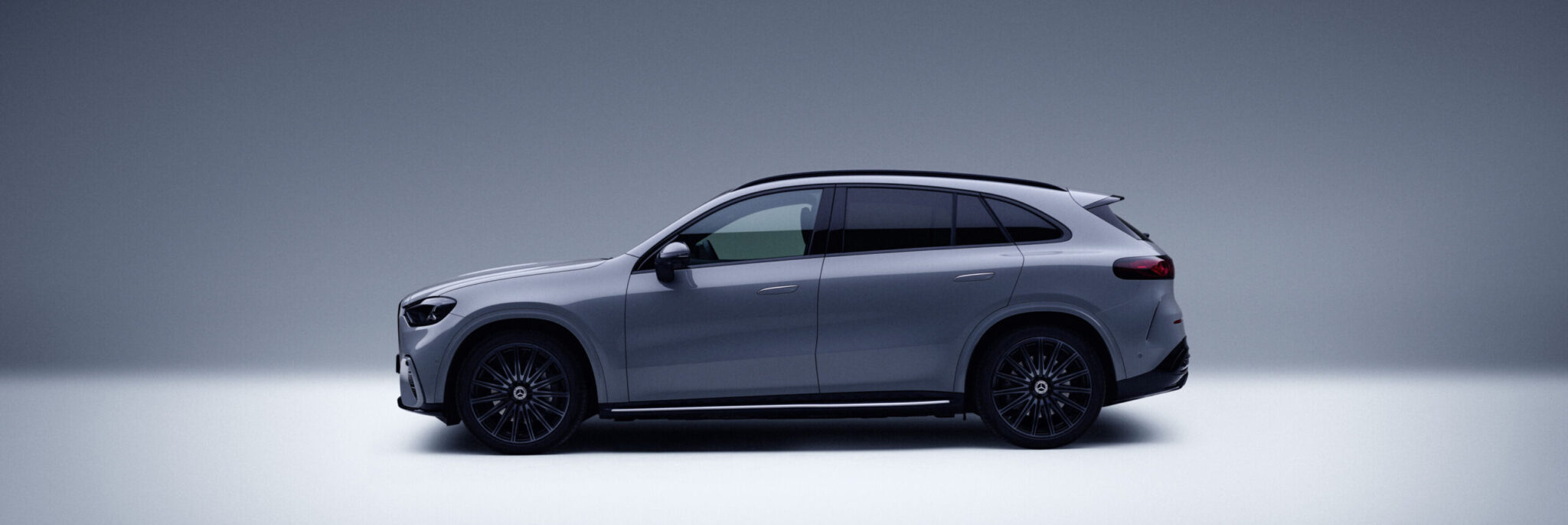 Mercedes-Benz celebra 140 años reinventando el automóvil y mirando al futuro