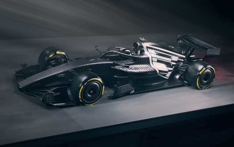Cadillac pone en pista su F1 2026 en Silverstone con Sergio Pérez al volante