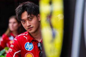 El equipo Cadillac F1 ficha a Zhou Guanyu como piloto reserva