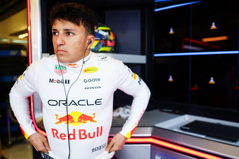 Hadjar reconoce que aprendió a gestionar las altas expectativas en su año de debut en la F1