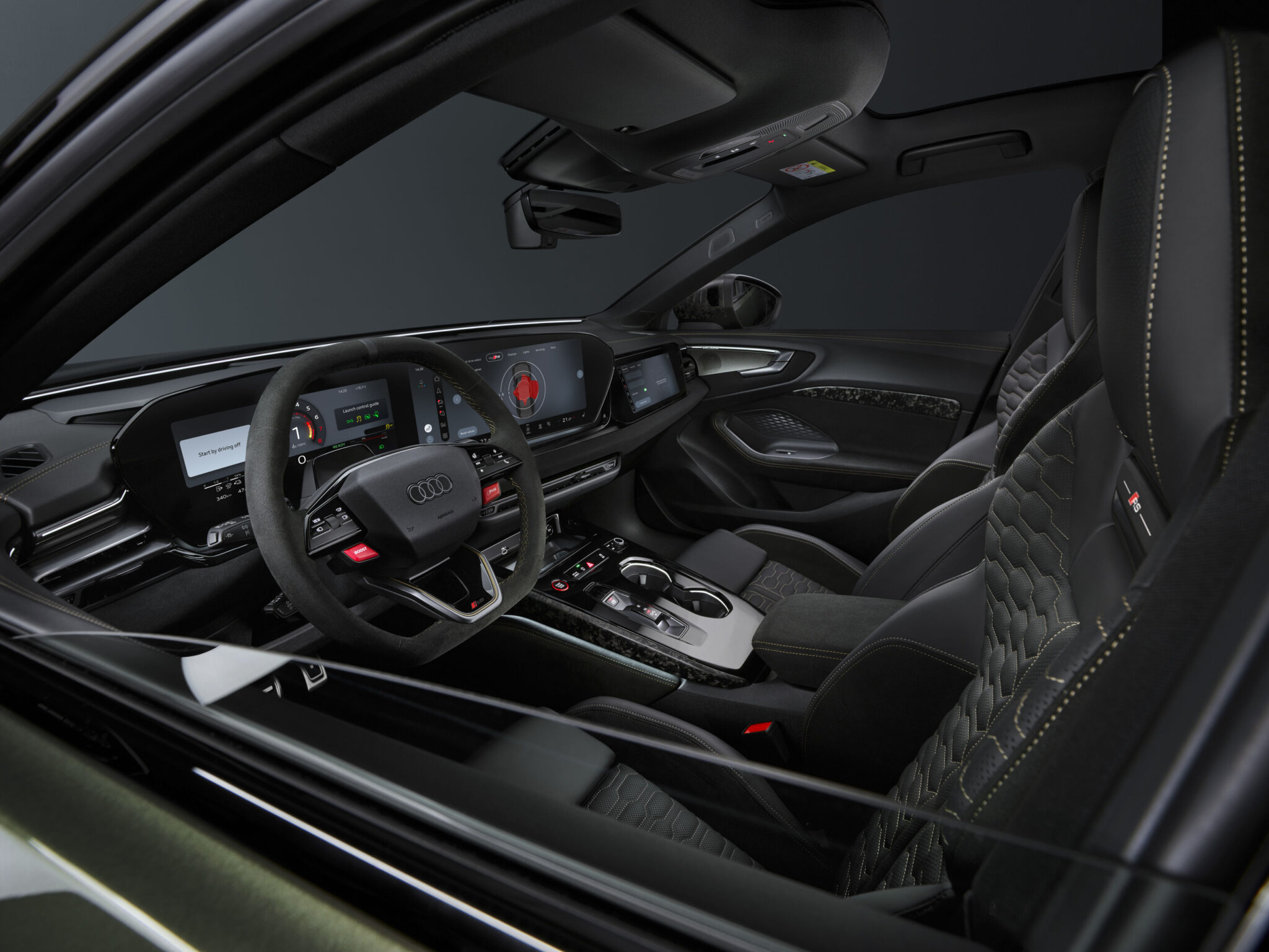 Audi RS 5: el primer RS híbrido enchufable redefine el alto rendimiento