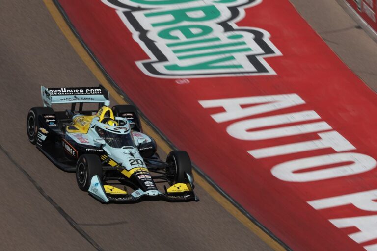 Alexander Rossi marca el ritmo en la mañana del segundo día de pruebas de IndyCar Series en Phoenix Raceway