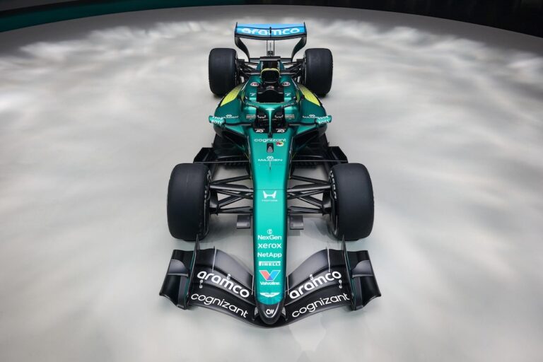 Aston Martin presenta la decoración de la Fórmula 1 2026 y apunta a una rápida evolución