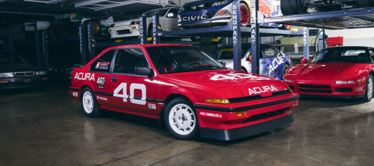 Acura celebra 40 años: del Legend al futuro híbrido, con homenaje en pista incluido