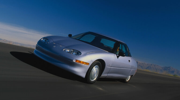 El regreso de un pionero: GM se une a la restauración de un histórico EV1