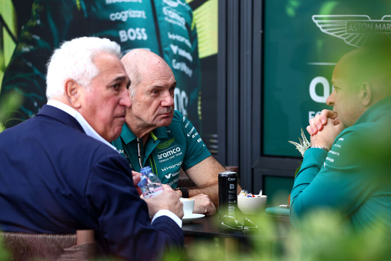 Aston Martin respalda a Newey en medio de rumores tras la salida de Wheatley de Audi
