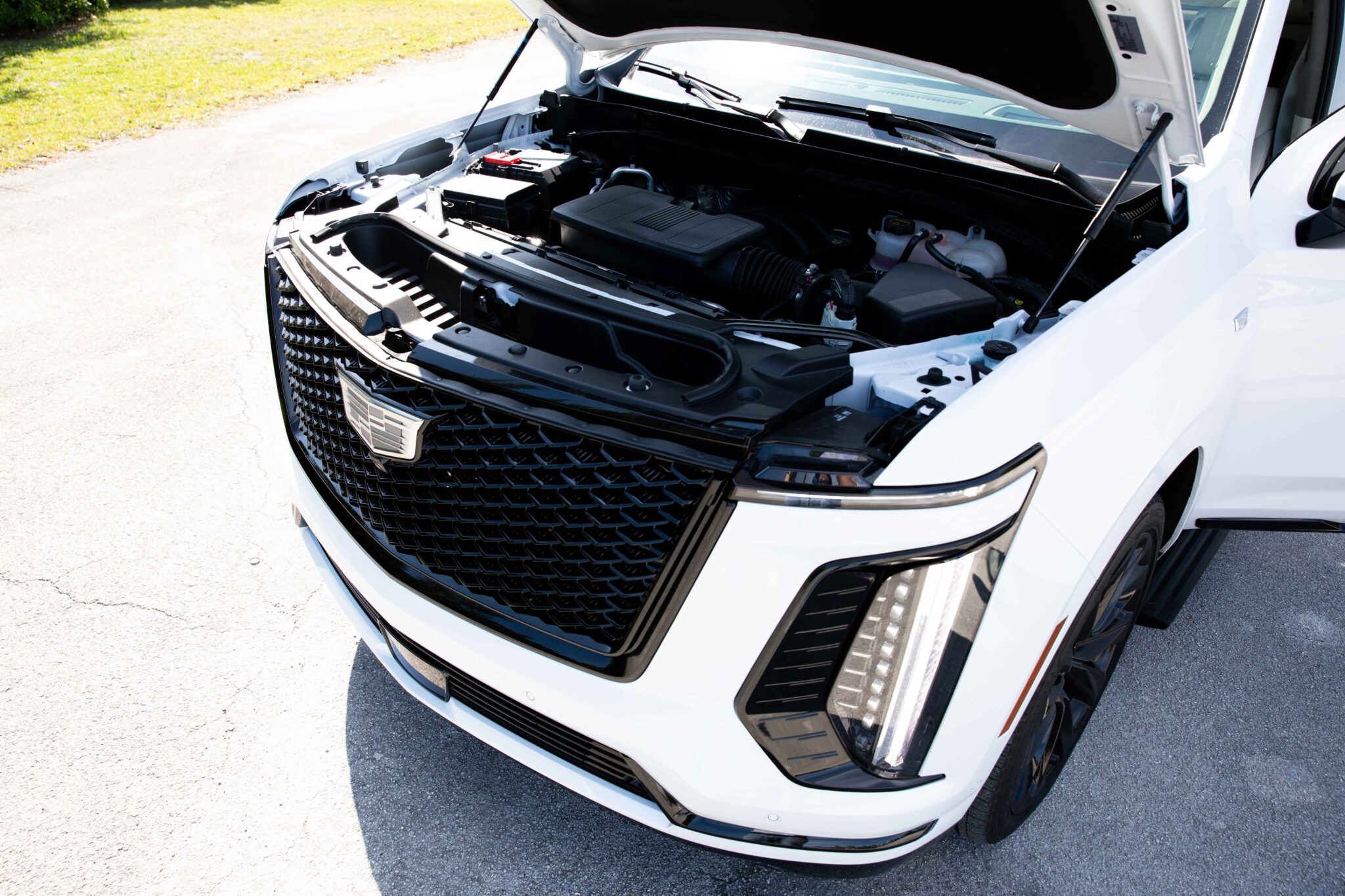 2026 Cadillac Escalade Platinum Sport AWD - ¿El SUV de lujo definitivo?