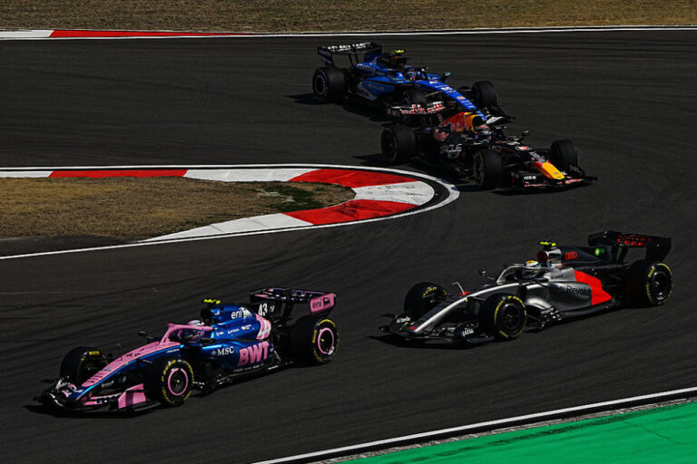 F1: ¿Por qué sigue siendo un juego de ricos contra pobres pese al límite de presupuesto?