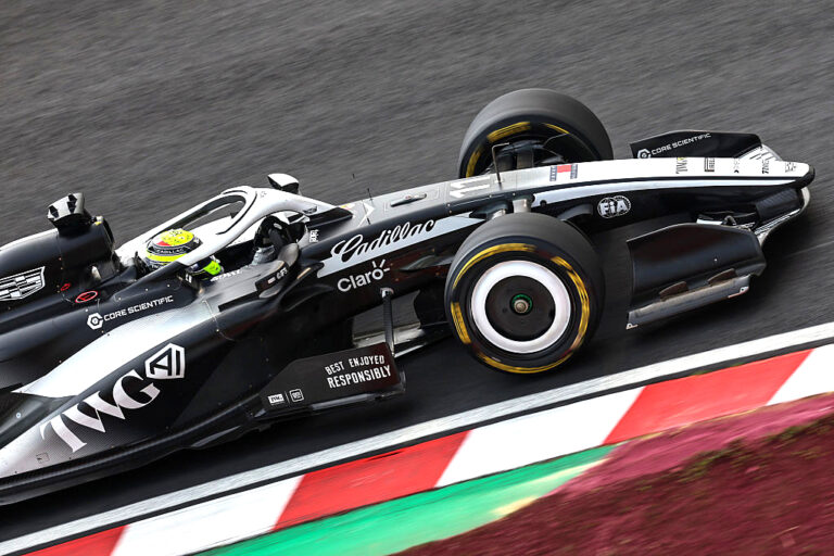 Checo Pérez ve a Cadillac cerca de la zona media y apunta a Miami como punto de inflexión