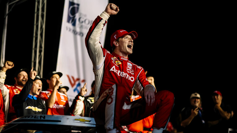 Josef Newgarden vuelve a reinar en World Wide Technology Raceway y logra su segunda victoria de la temporada
