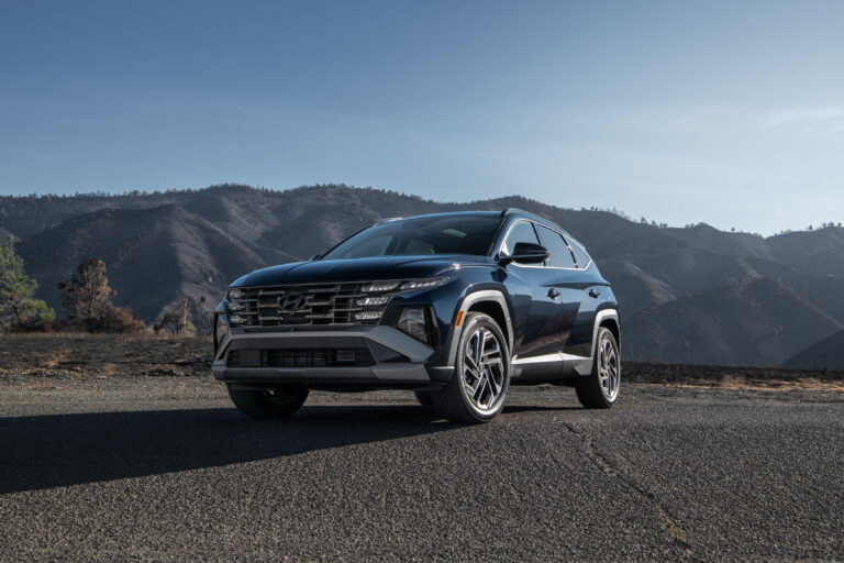 Hyundai amplía la gama Tucson Hybrid 2026 con nuevas versiones y un exclusivo acabado Night