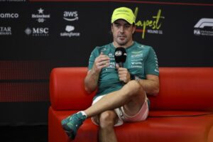 Fernando Alonso confía plenamente en Adrian Newey: «No tengo ninguna duda de que, tarde o temprano, tendrá el mejor coche de la parrilla»