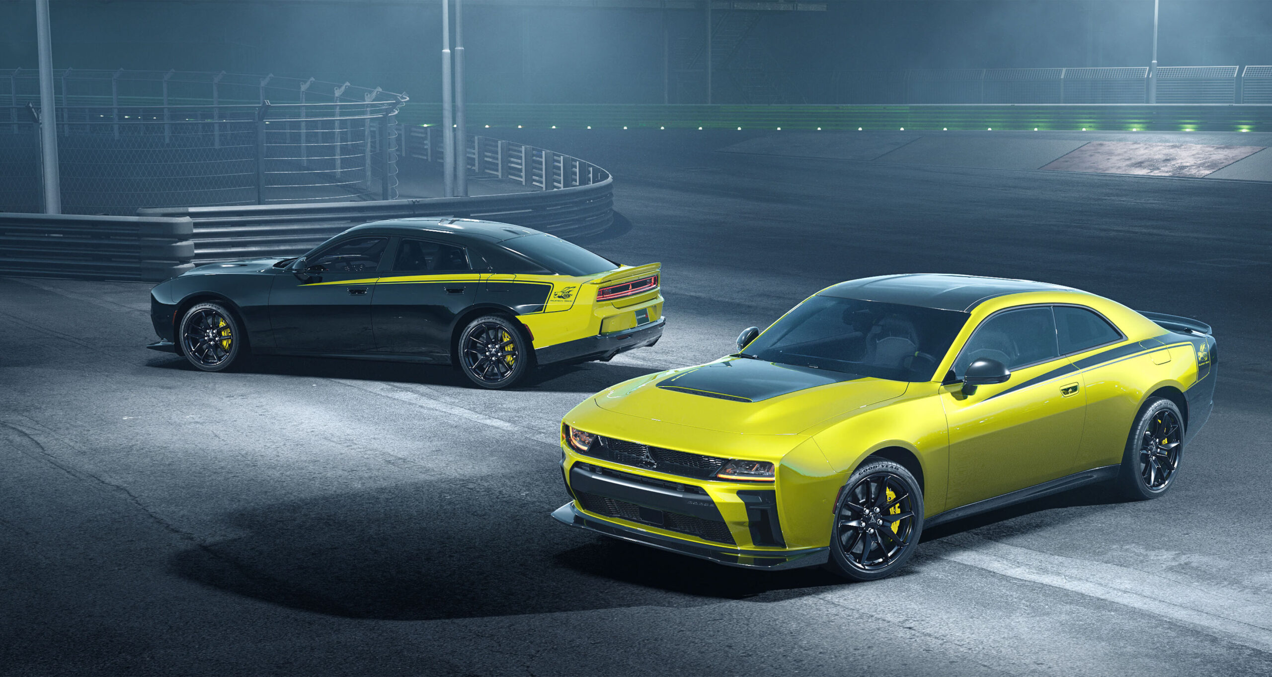Dodge Charger Super Bee amarillo y negro, la versión de seis cilindros más potente del Charger actual