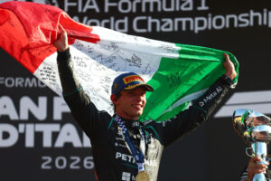 Antonelli hace historia en Monza: remontada desde la 19.ª posición y victoria ante su público