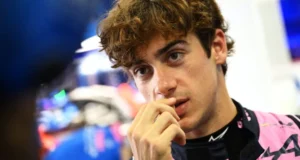 Franco Colapinto, con el mono rosa de Alpine en Bakú, tras la polémica entre Colapinto y Gasly