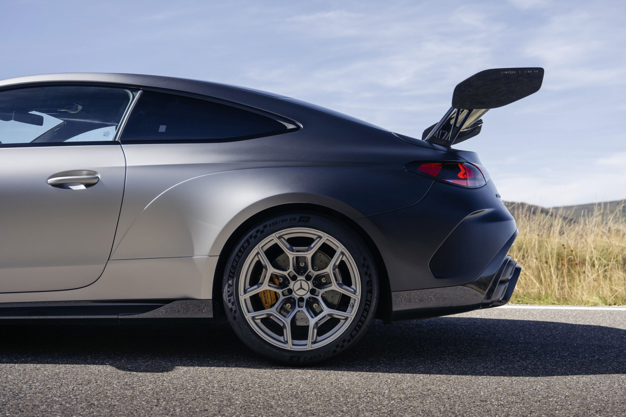 Mercedes-AMG CLE 646 Spezialanfertigung: un exclusivo V8 de 637 CV pensado para la pista
