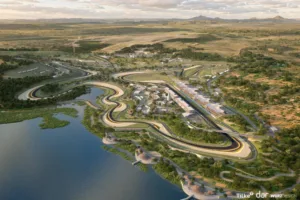 Recreación del circuito del Gran Premio de Ruanda junto a un lago, con las tribunas y el trazado en amarillo y negro