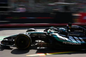 Monoplaza de Mercedes en pista: la penalización de Russell llega por el cambio de unidad de potencia en Singapur