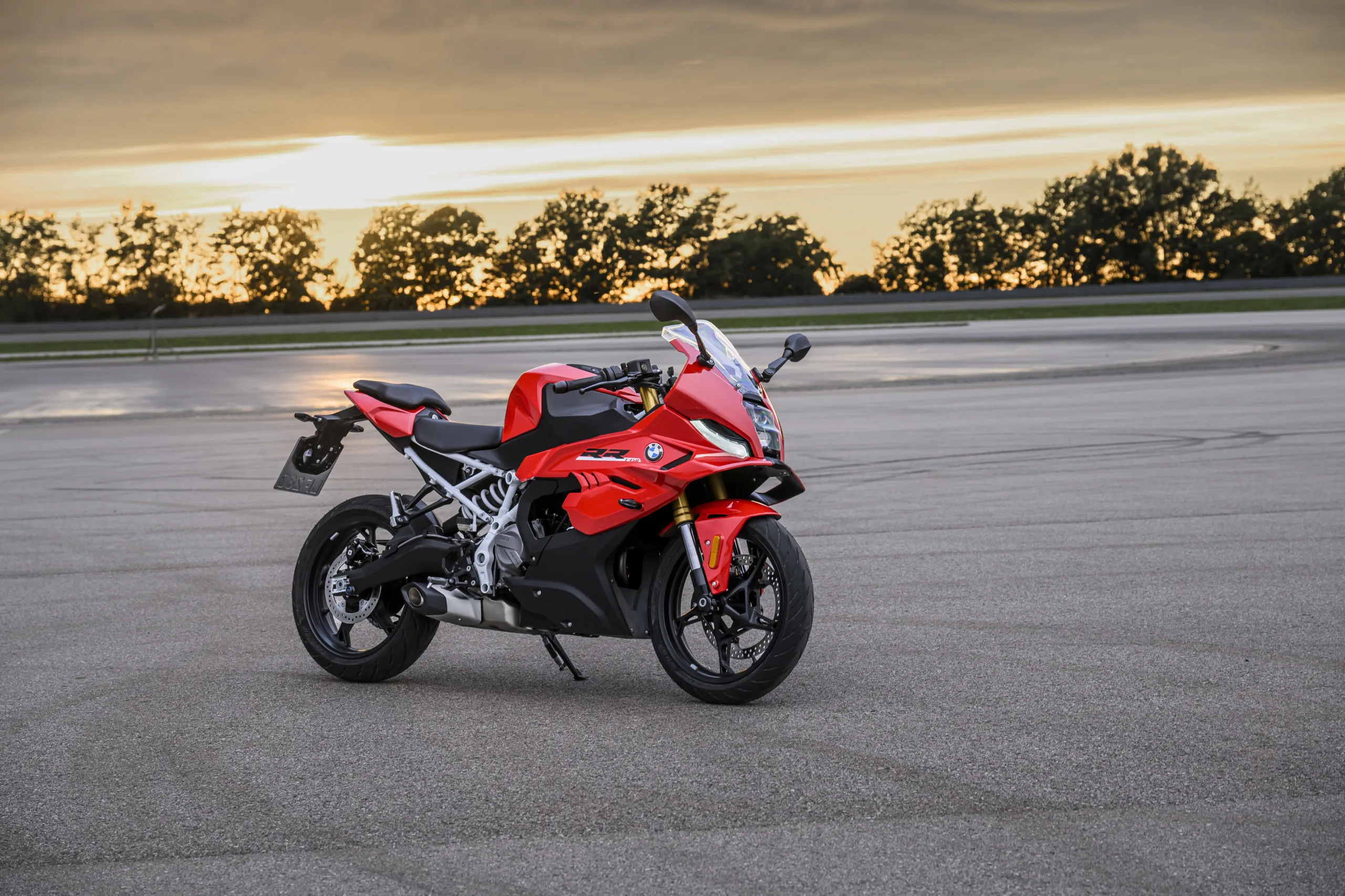 BMW F 450 RR 2027: una nueva supersport ligera con ADN de competición