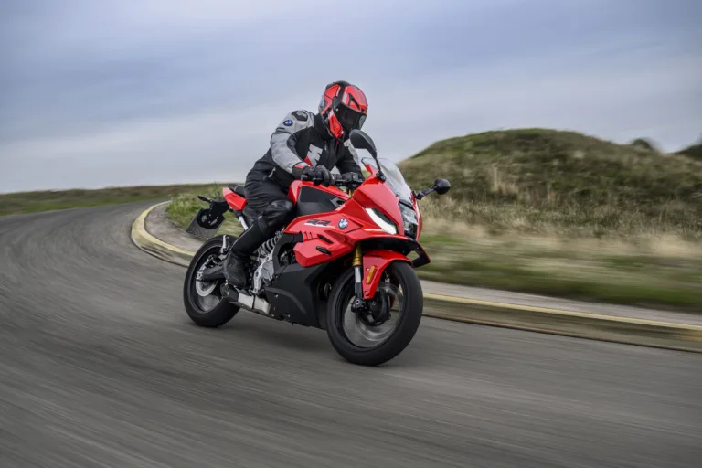 BMW F 450 RR 2027: una nueva supersport ligera con ADN de competición