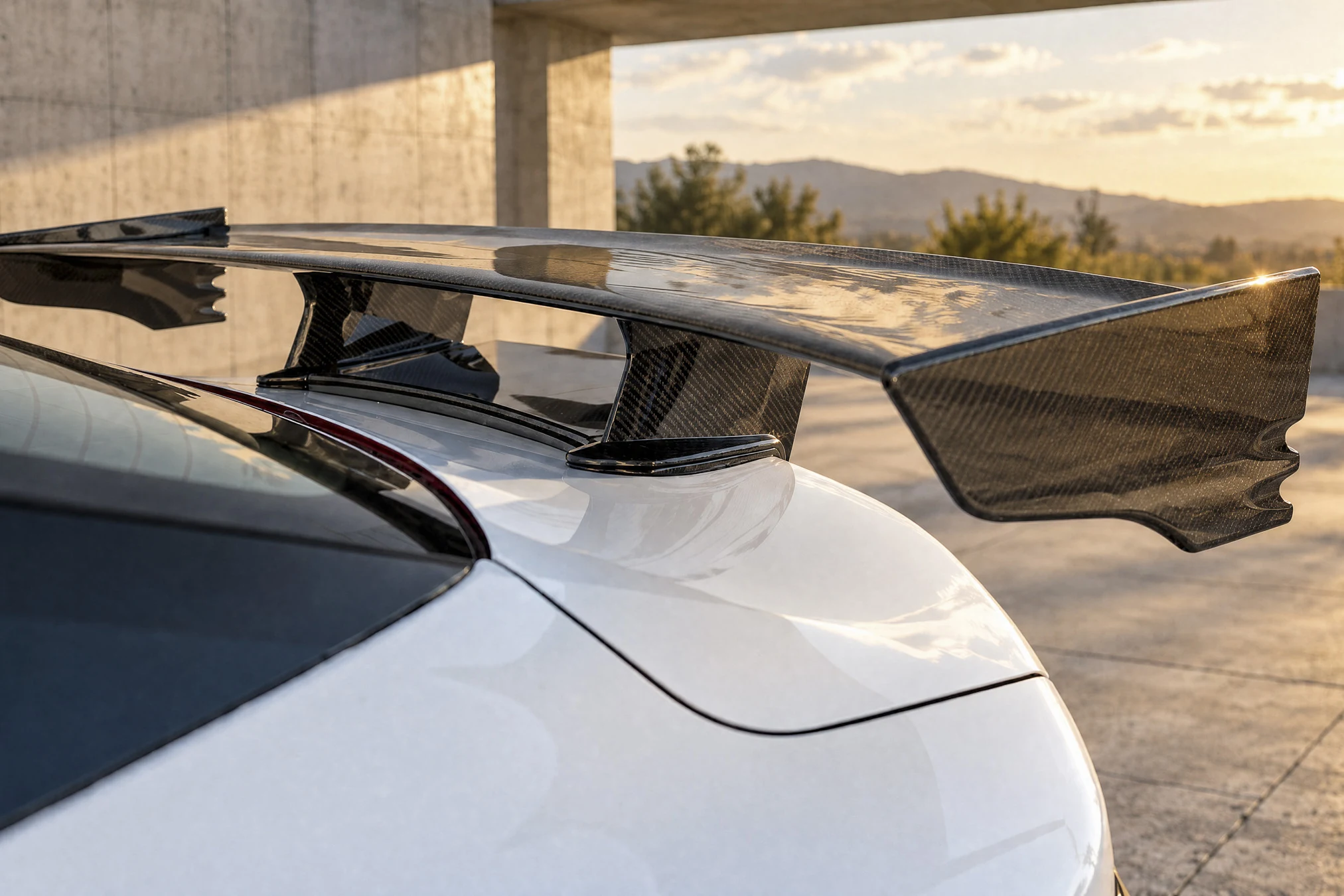 Alerón trasero de fibra de carbono del Nissan Sentra Spec-V concept, igual al del GT-R NISMO