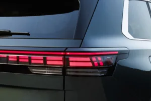 Luces traseras del Volkswagen Atlas 2027, unidas de lado a lado